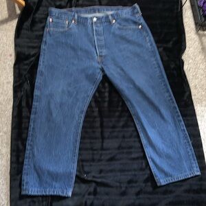LEVI’S 501 button fly 40/30 DARK BLUE denim men’s or ladies. Unisex